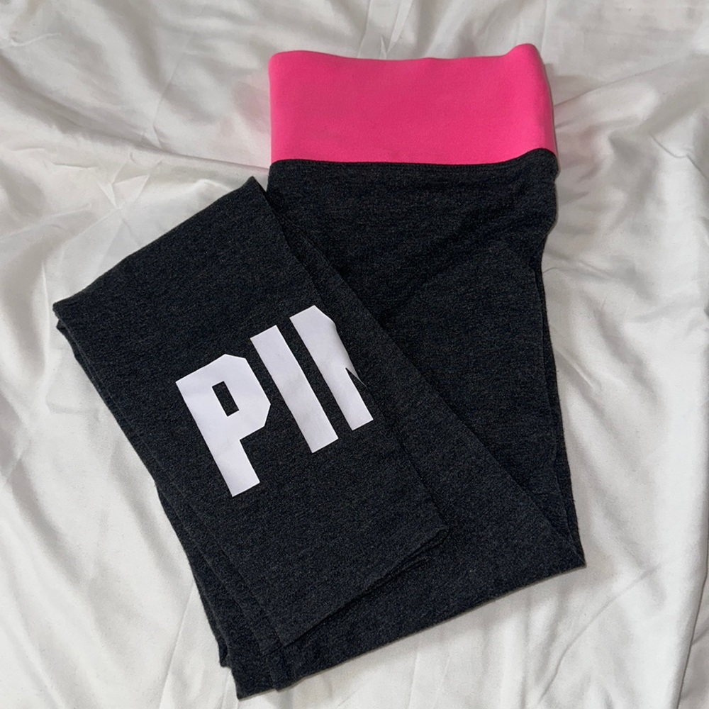 VS Pink Yoga Legging